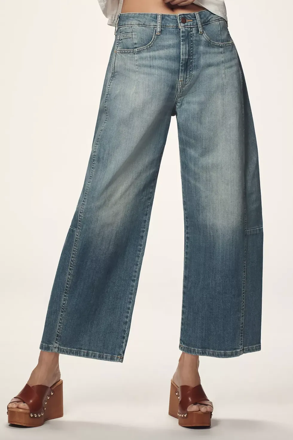 \u200b\u200bPilcro Kenna Mid-Rise Barrel Jeans