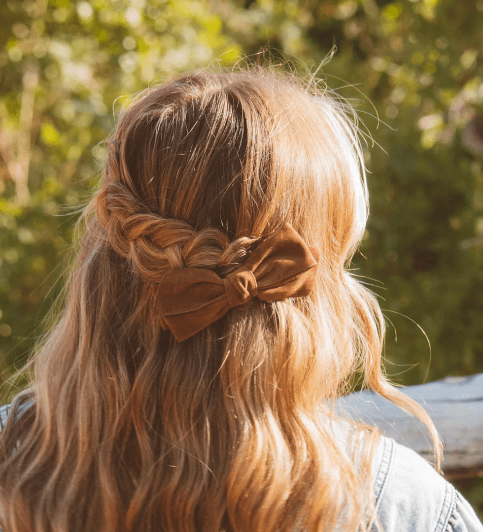 \u200bAndi Suede Bow Barrette