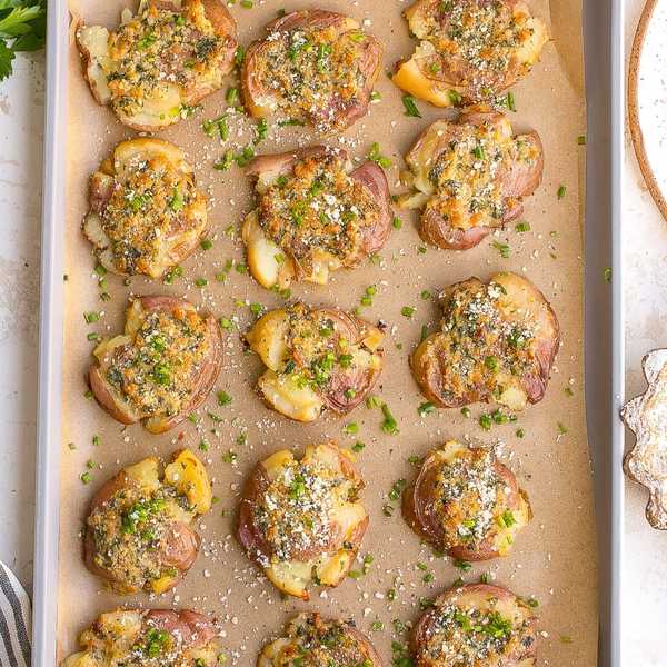 \u200bGarlic Parmesan Smashed Potatoes