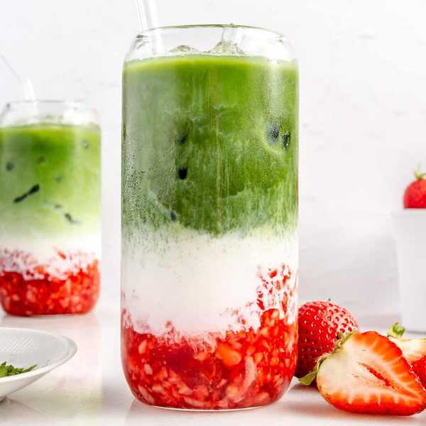\u200bIced Strawberry Matcha Latte