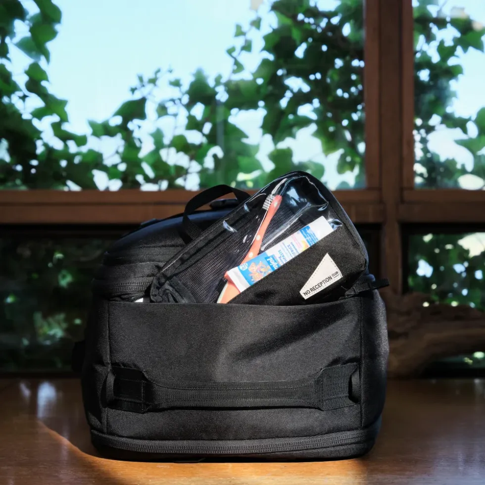 \u200bNo Reception Club Dopp Kit