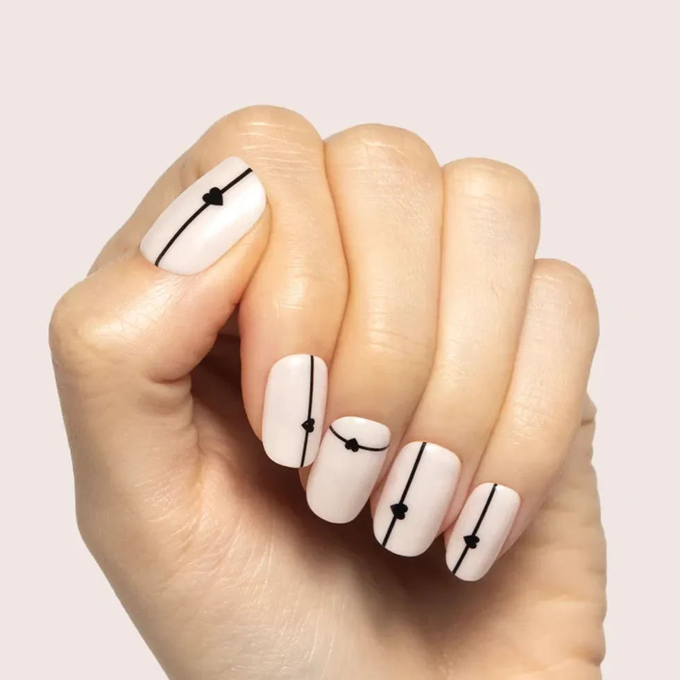 \u200bOlive and June Linear Hearts Press-On Nails