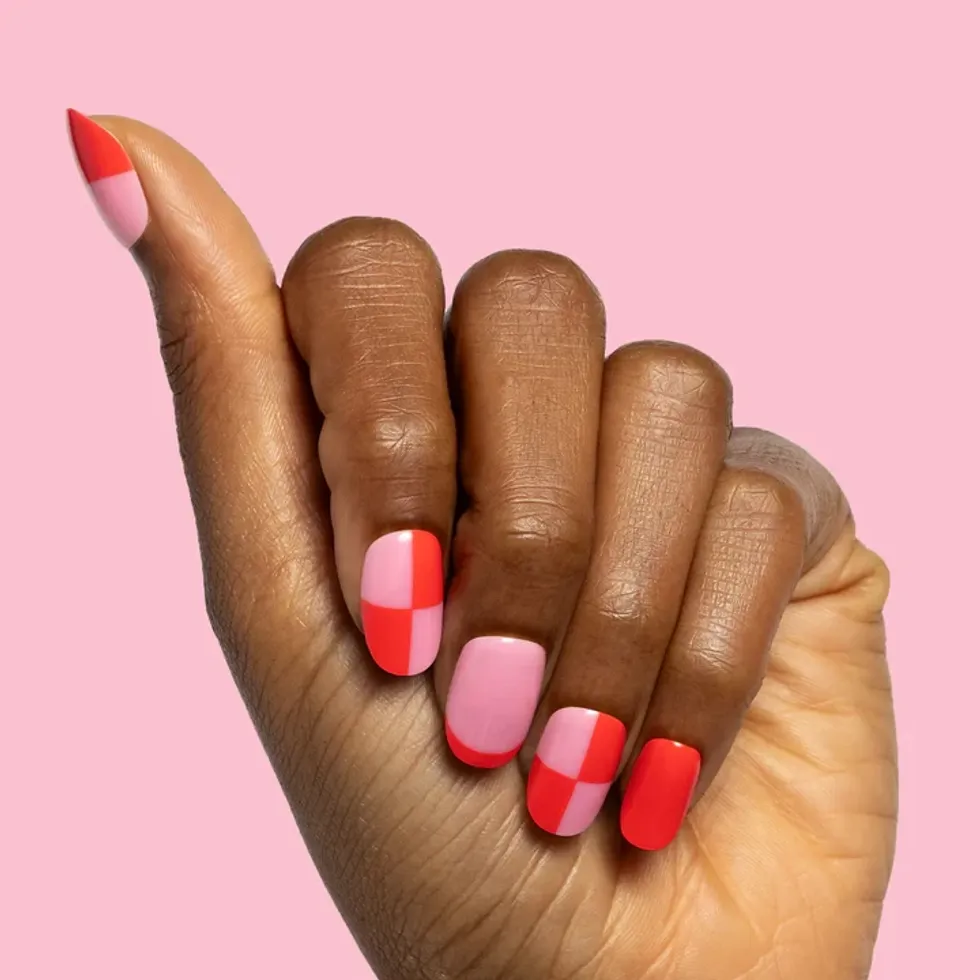 \u200bOlive and June Pink Checker Party Press-On Nails