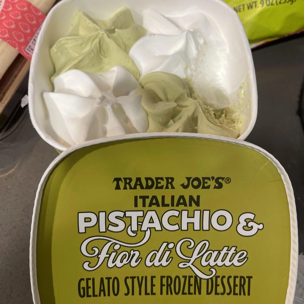 \u200bTrader Joe's Pistachio & Fior Di Latte Gelato Style Frozen Dessert