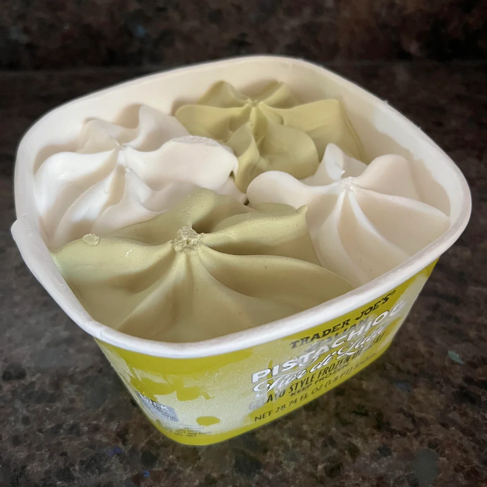 \u200bTrader Joe's Pistachio & Fior Di Latte Gelato Style Frozen Dessert