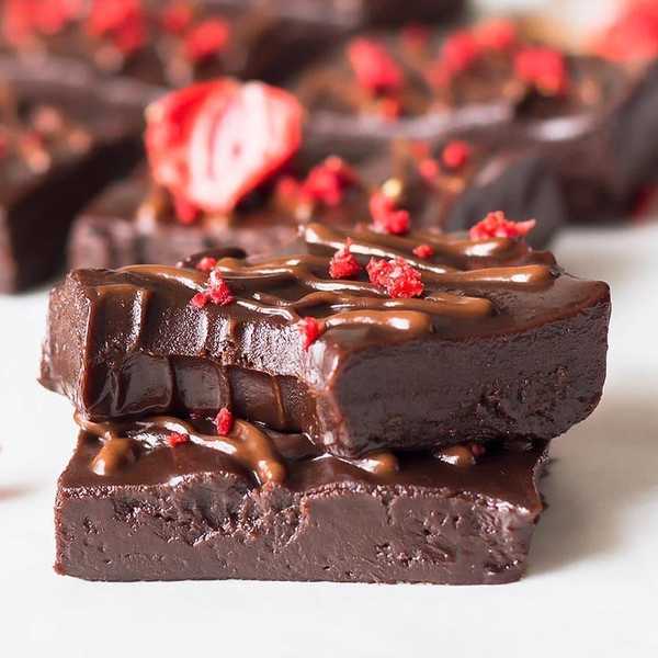 valentine's day desserts chocolate peanut butter fudge