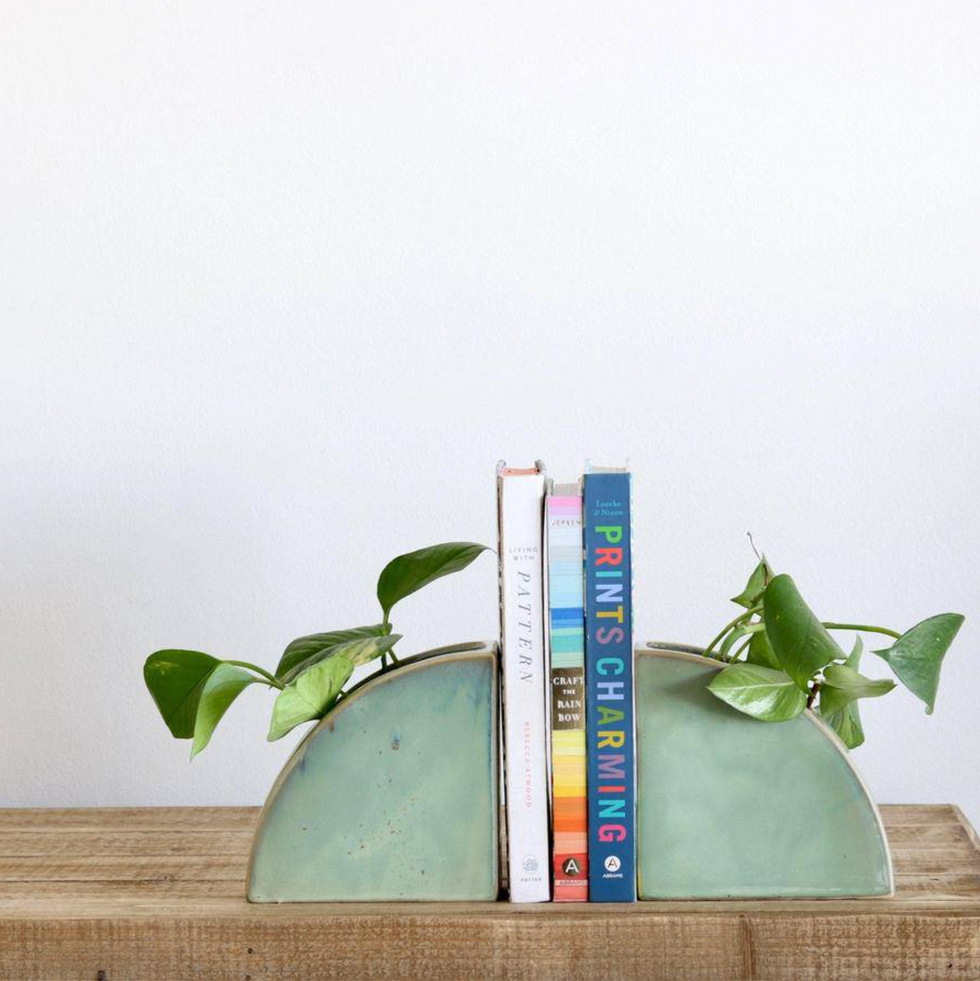 vase bookends