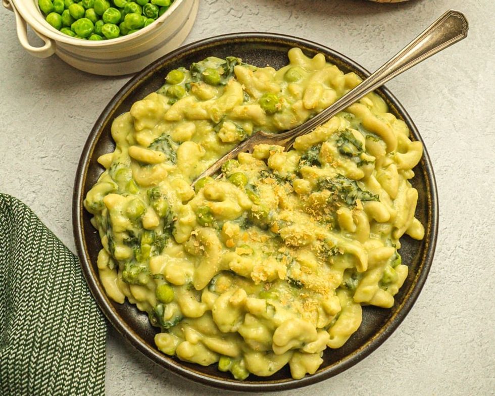 veg pasta with peas