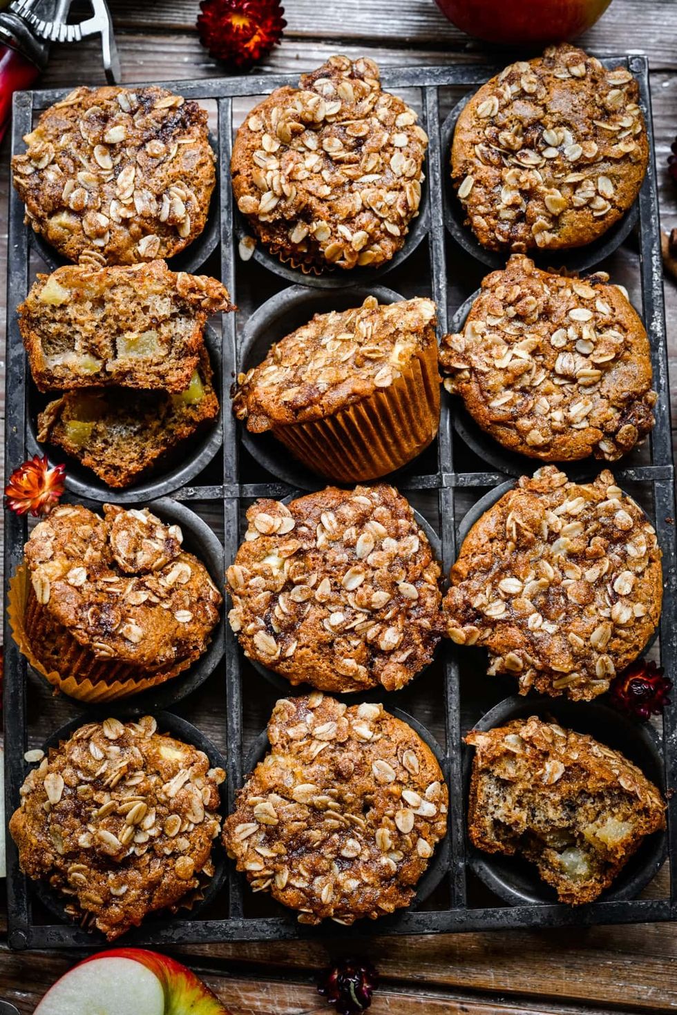 Vegan Apple Muffins