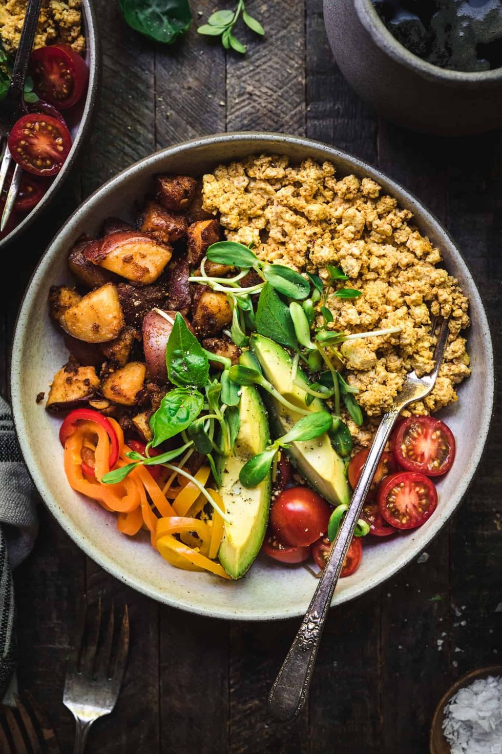 Vegan Breakfast Bowl With Crispy Potatoes & Tofu Scramble