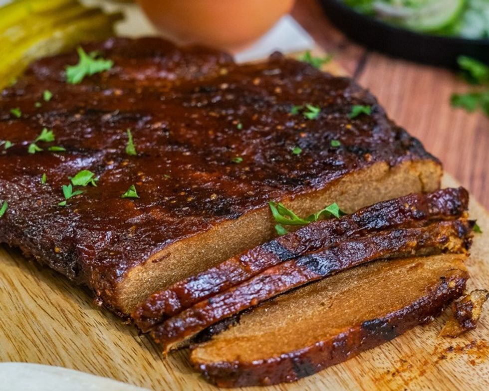 VEGAN BRISKET (BBQ STYLE)