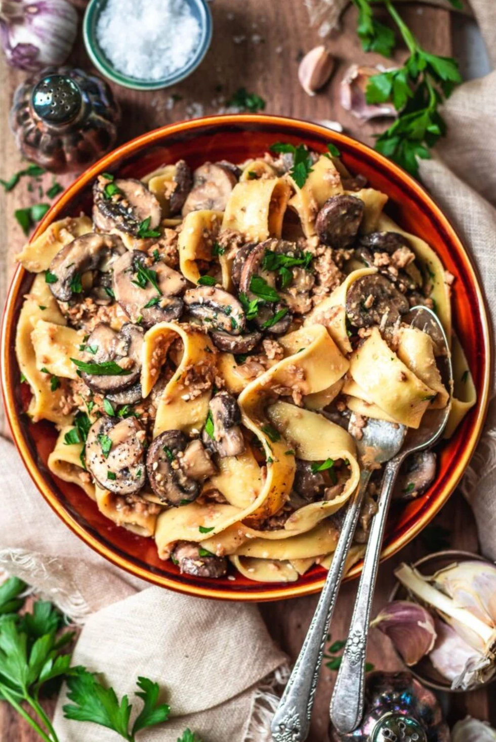 vegan mushroom pasta dish