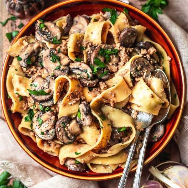 Vegan Mushroom Stroganoff