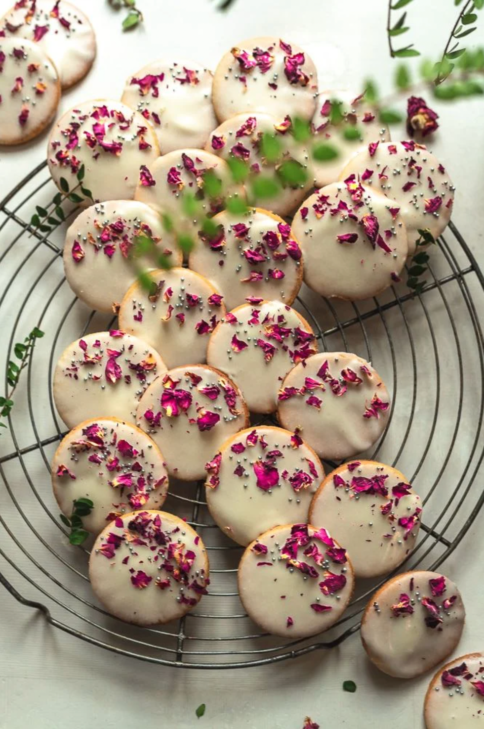 VEGAN SHORTBREAD COOKIES