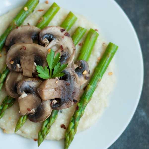 Veggies \u2018n Gruyere Grits