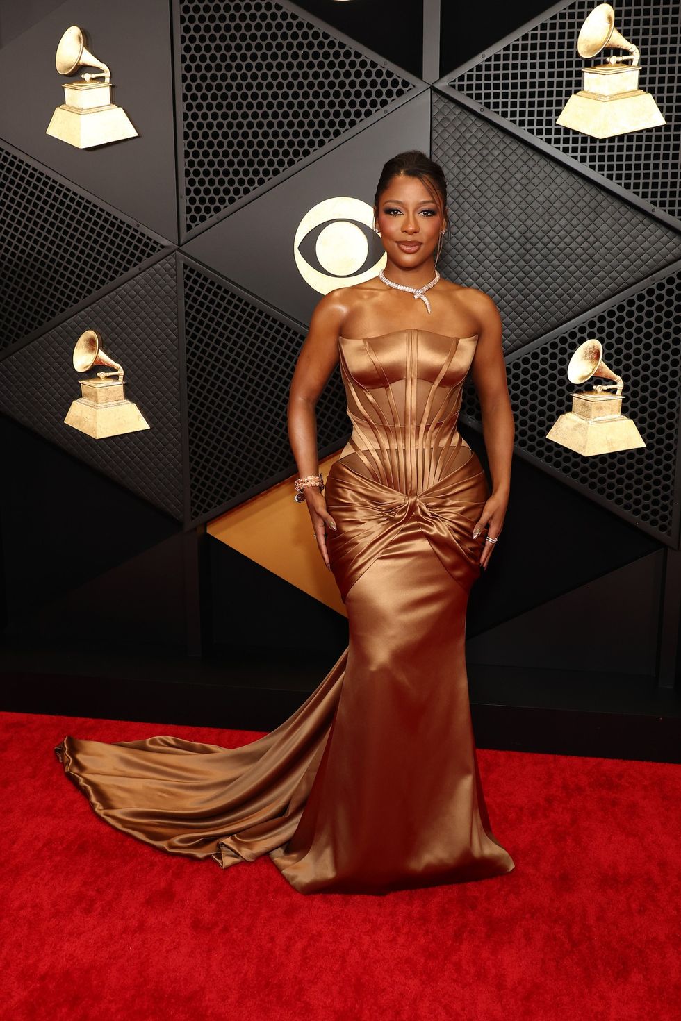 Victoria Mon\u00e9t in Atelier Versace 2024 Grammys red carpet