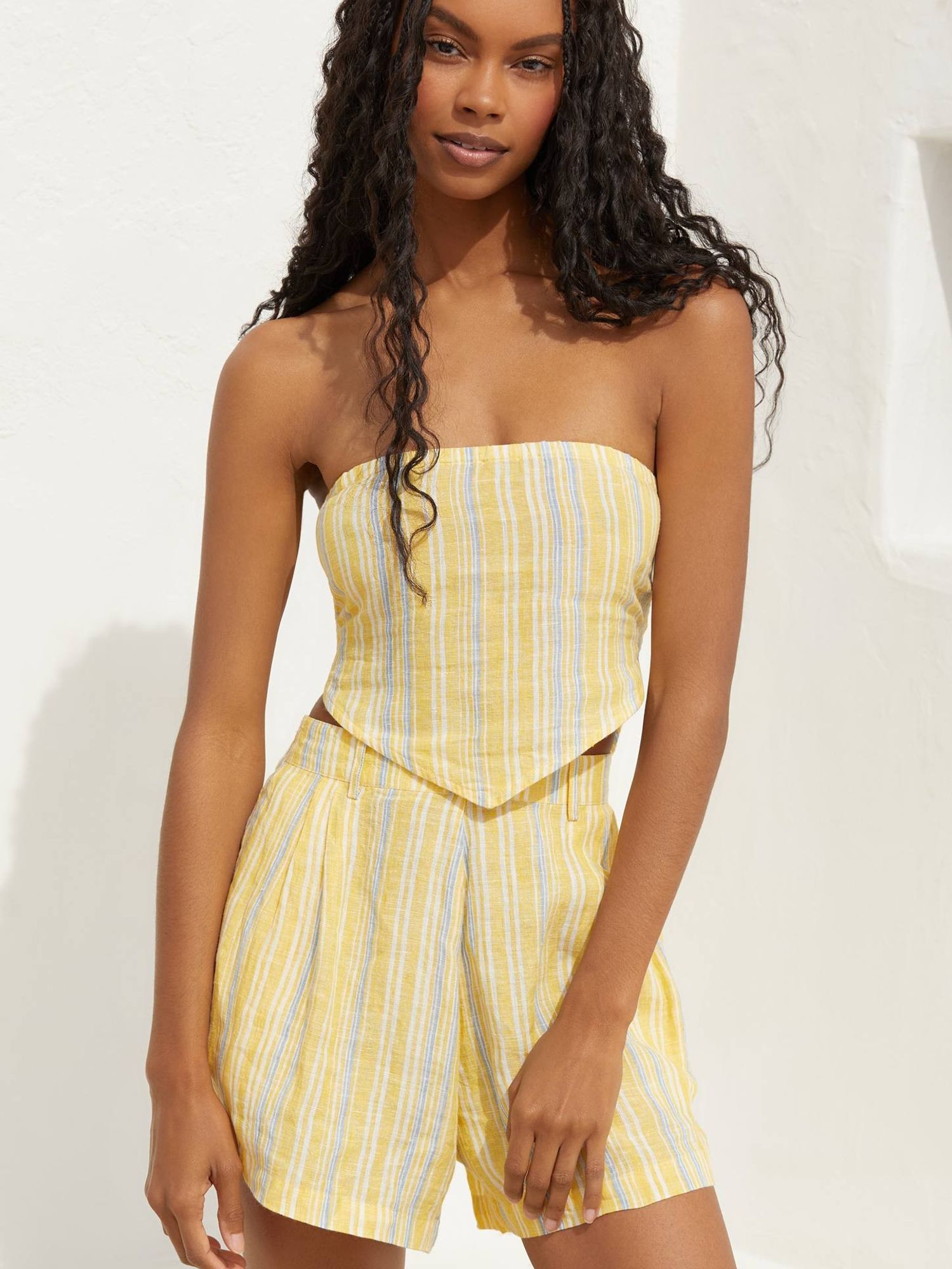 Vitamin A Getaway High-Waist Linen Shorts