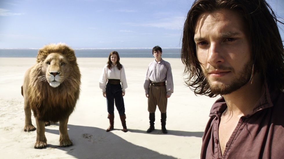 voyage of the dawn treader greta gerwig narnia