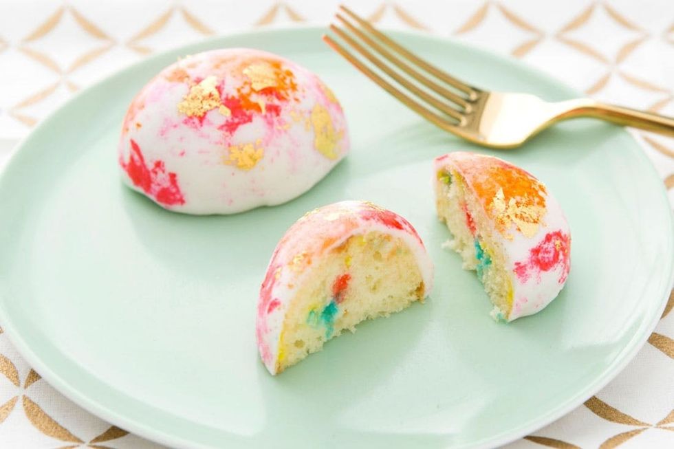 Watercolor Cake Easter Eggs