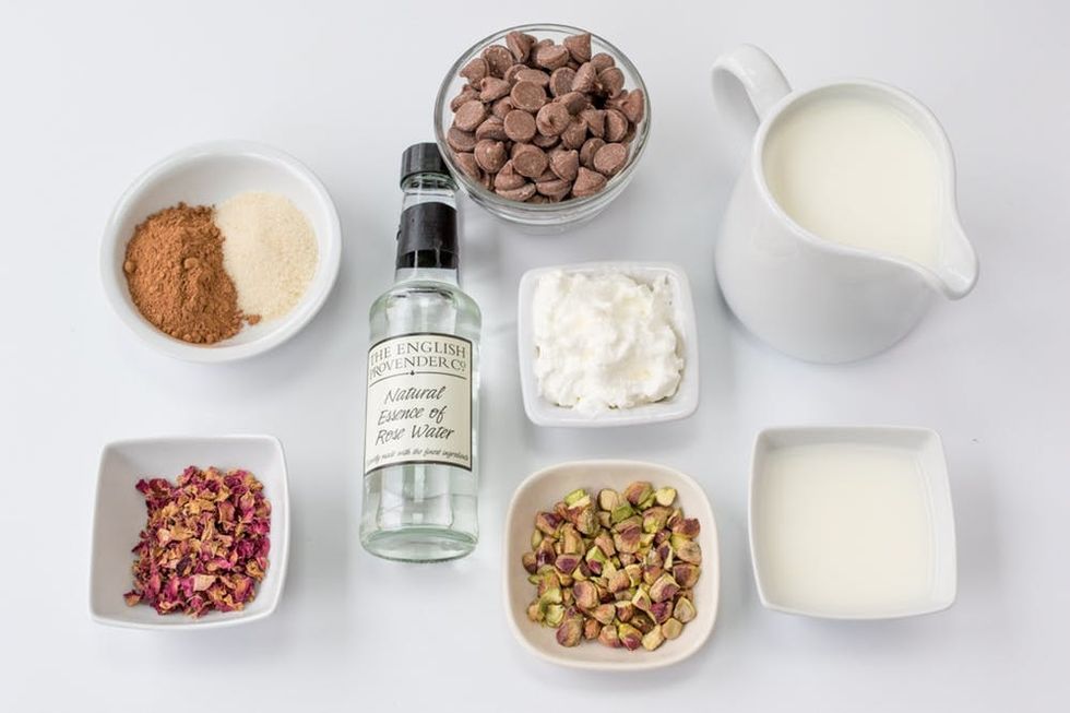 We're Going Nuts For National Pistachio Day With This Rose And Pistachio Hot Chocolate!