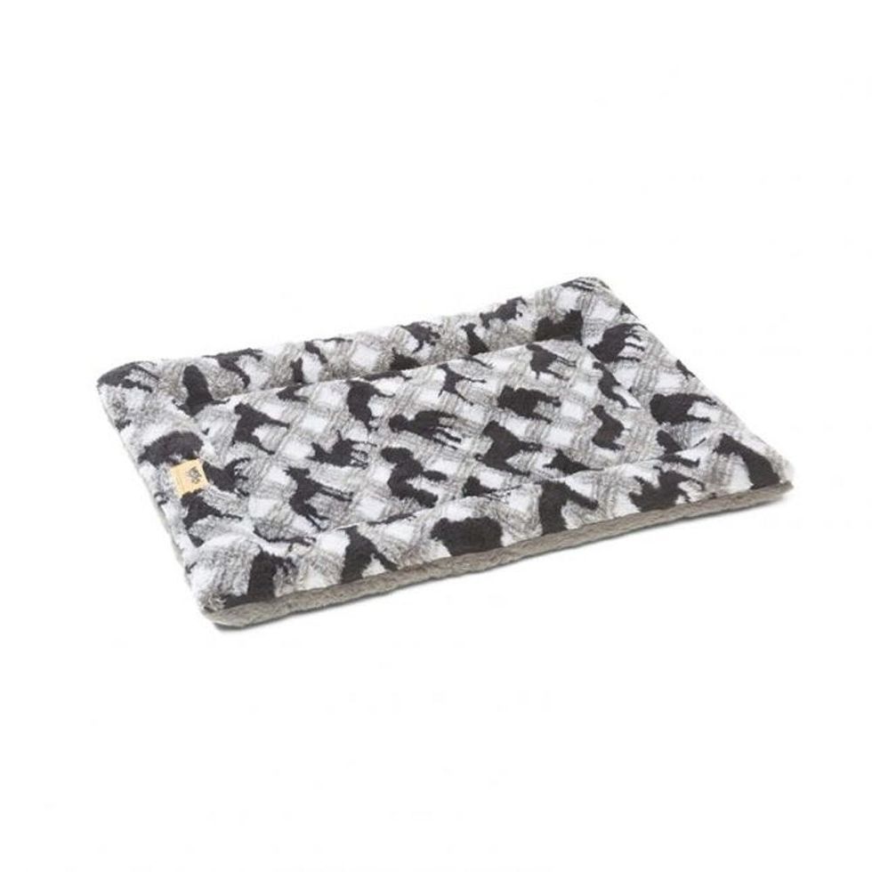 30 Pet Beds That Won’t Ruin Your Home Decor Brit + Co