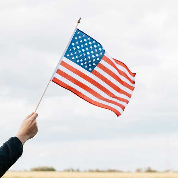 What do Americans drink on 4th of July?