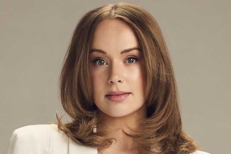 What's Whitney Leavitt's Net Worth? - Brit + Co What's Whitney Leavitt's Net Worth? - Brit + Co