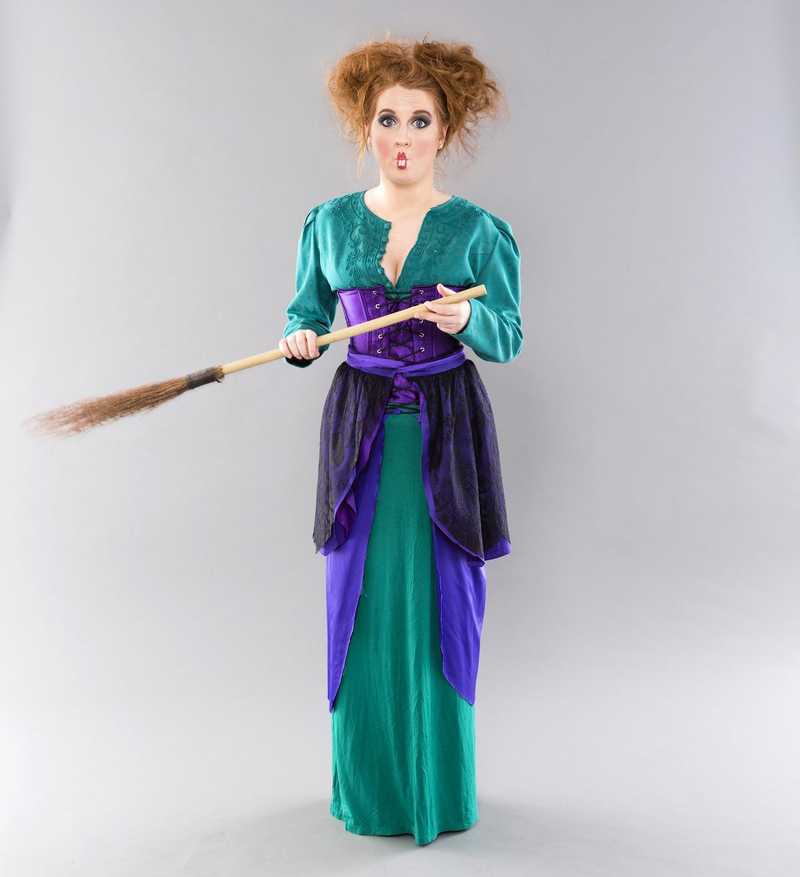 Easy DIY Hocus Pocus Group Costume For Halloween - Brit + Co Easy DIY Hocus Pocus Group Costume For Halloween - Brit + Co