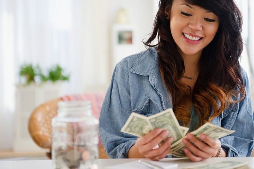 woman-counting-cash-header