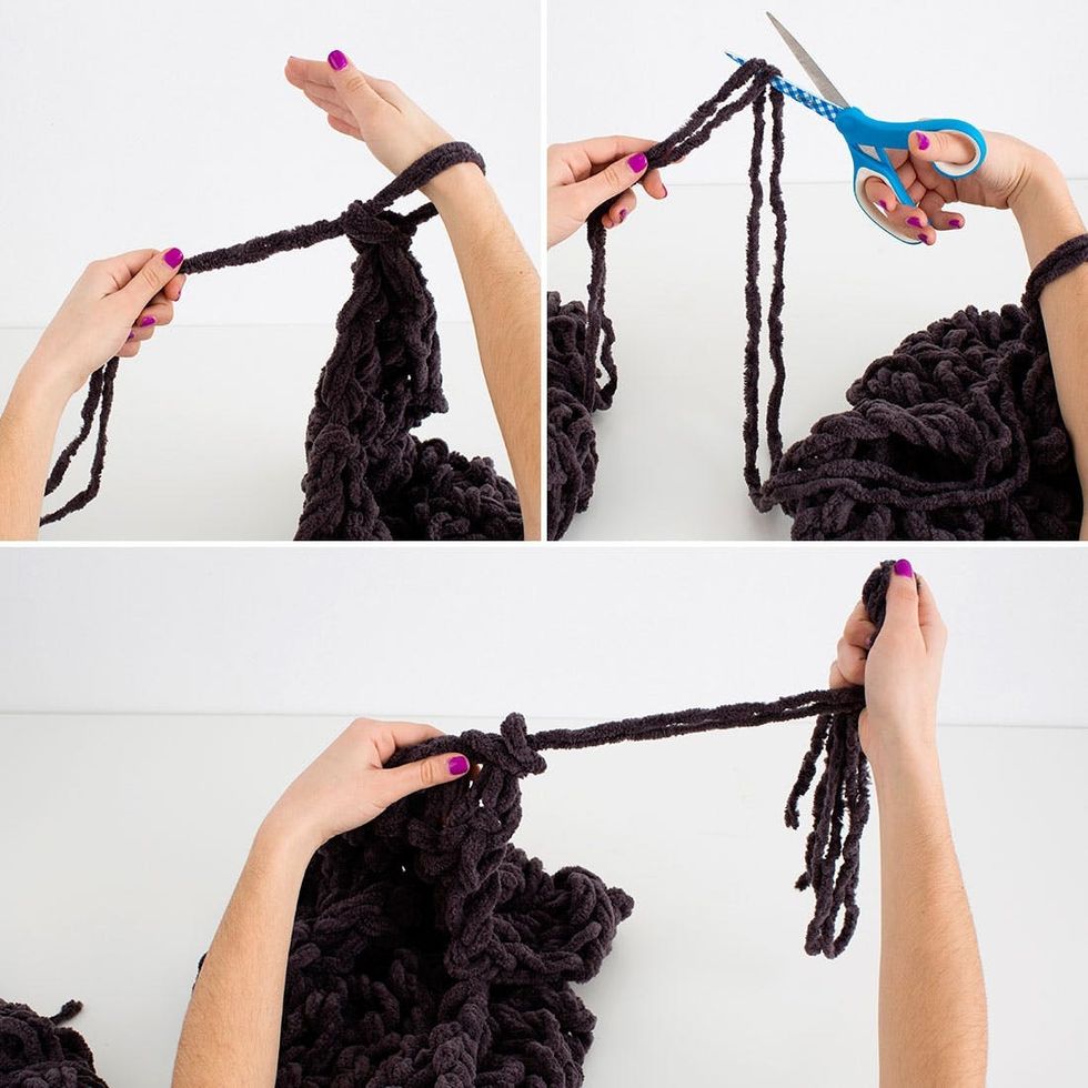 woman demonstrating how to knit a scarf