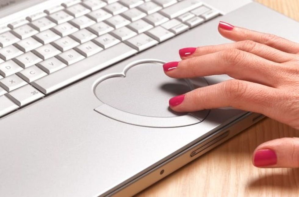 Woman looking for love online