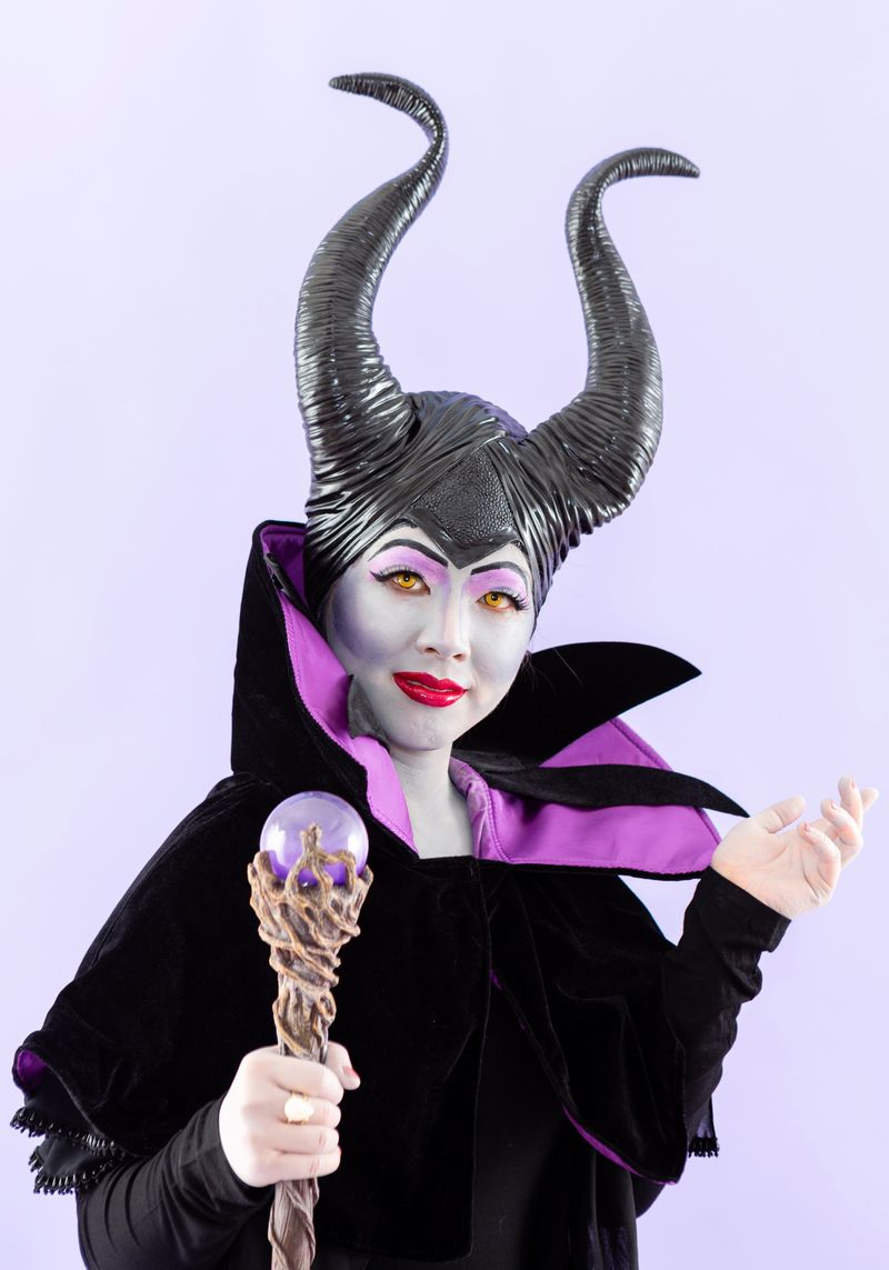 DIY Disney Villain Costumes: Ditch the Princess! - Brit + Co, image size:800x1143