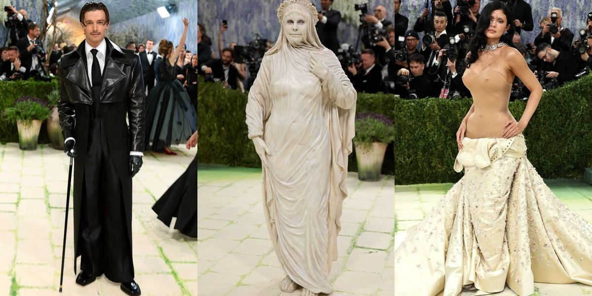 25 most inappropriate dresses on the red carpet 51 of the Nakedest Red Carpet Dresses *Ever*