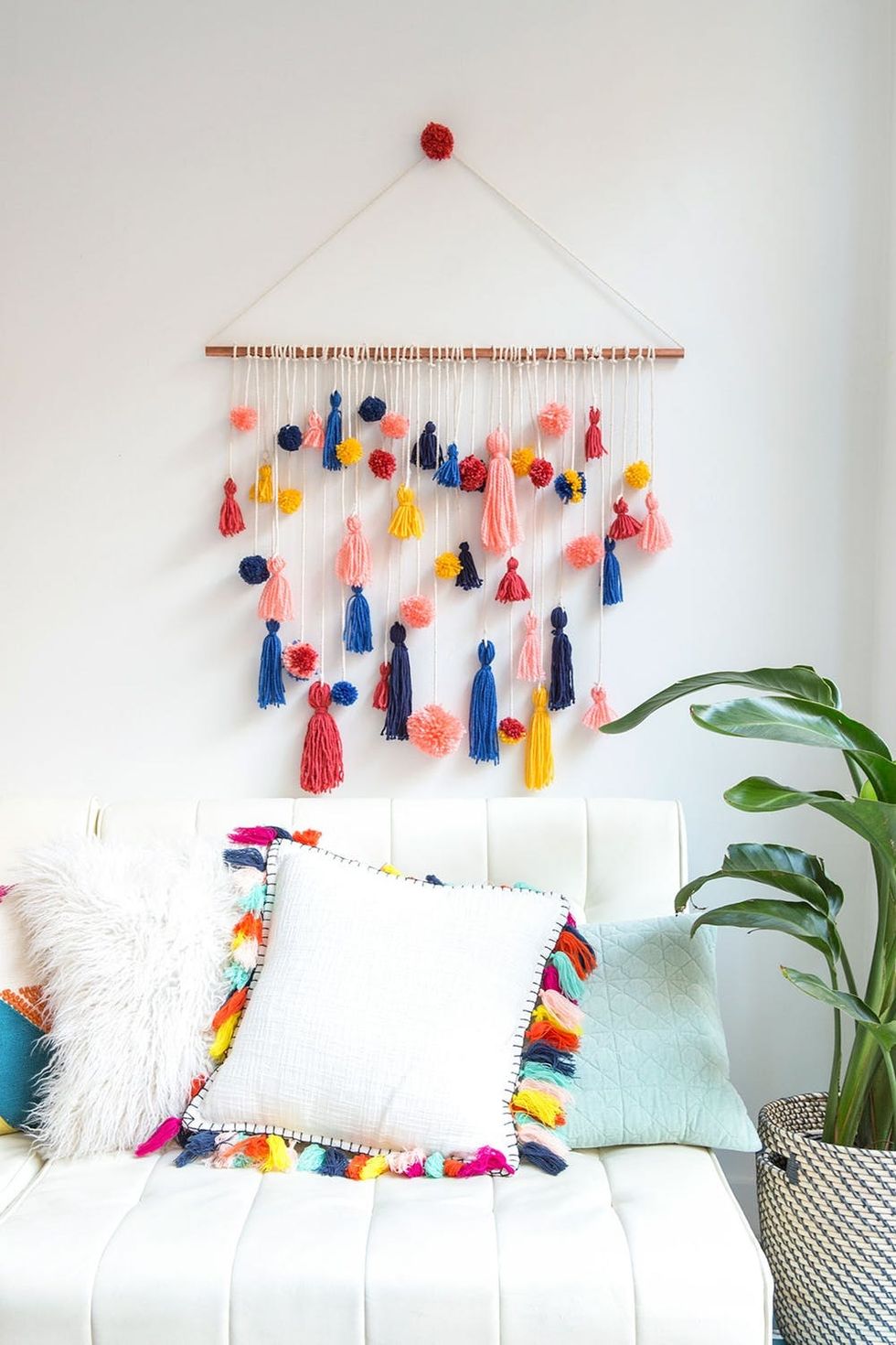 yarn-wall-hanging-17