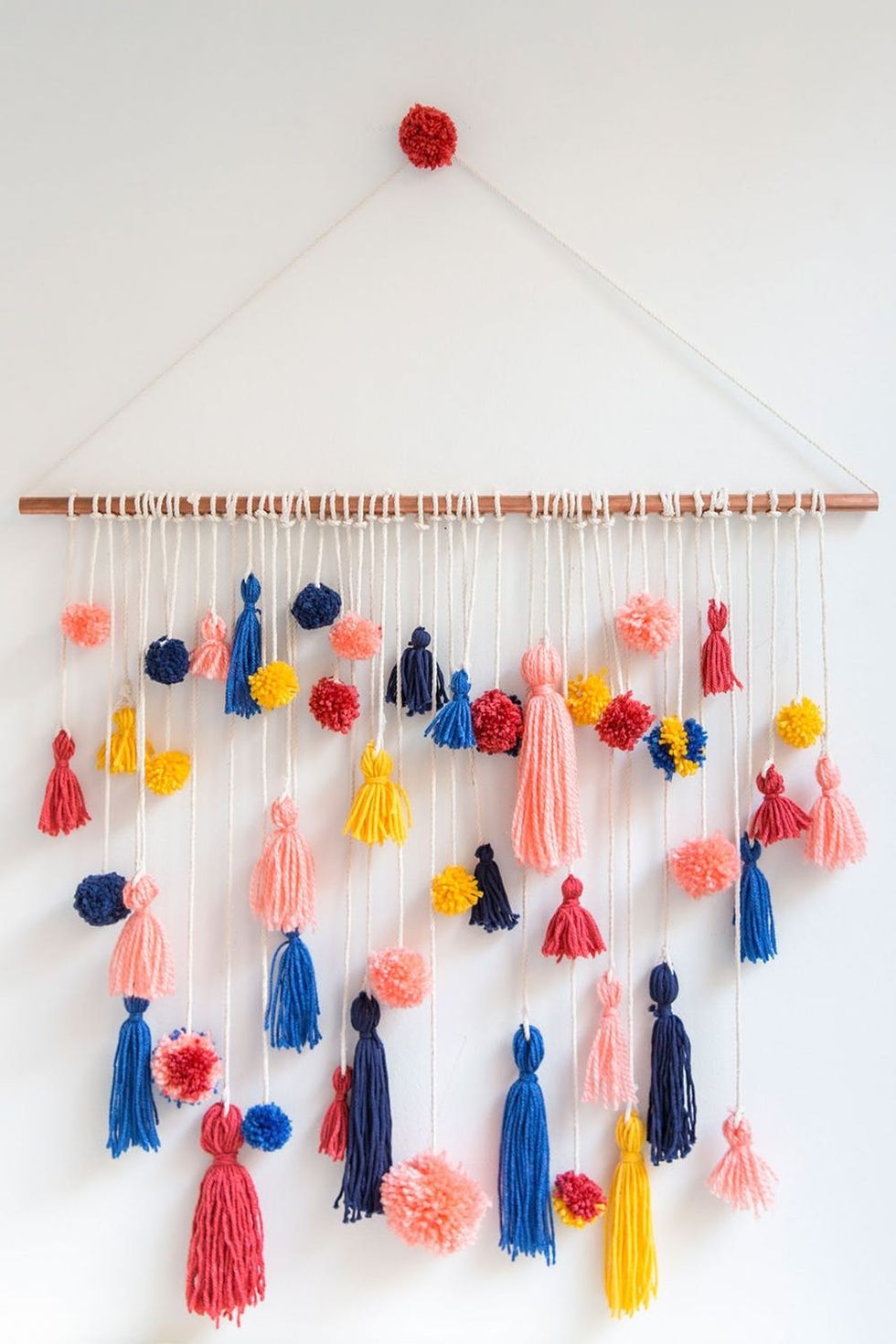 yarn-wall-hanging-20