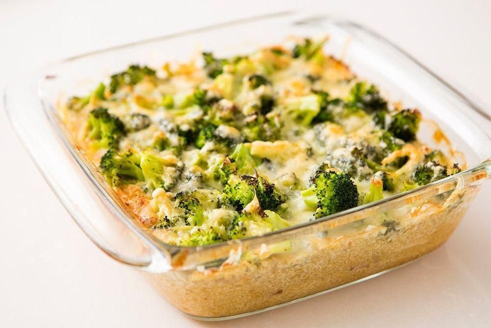 yellow and green creamy chicken quinoa casserole recipe with cheese and broccoli