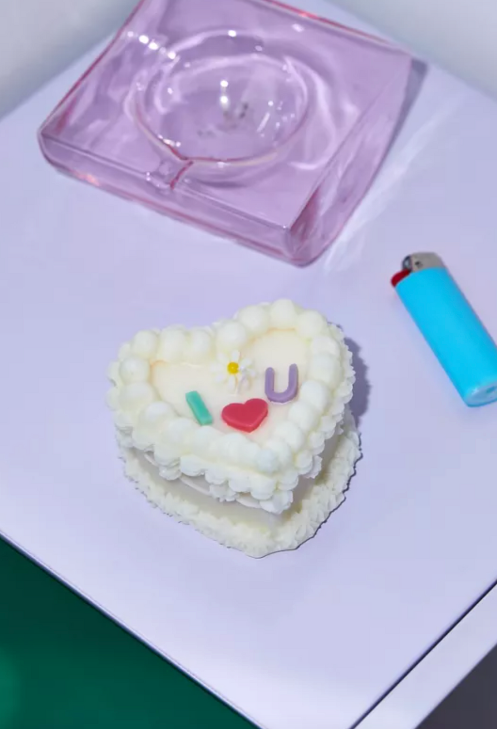 Yui Brooklyn Heart Cake Shaped Candle
